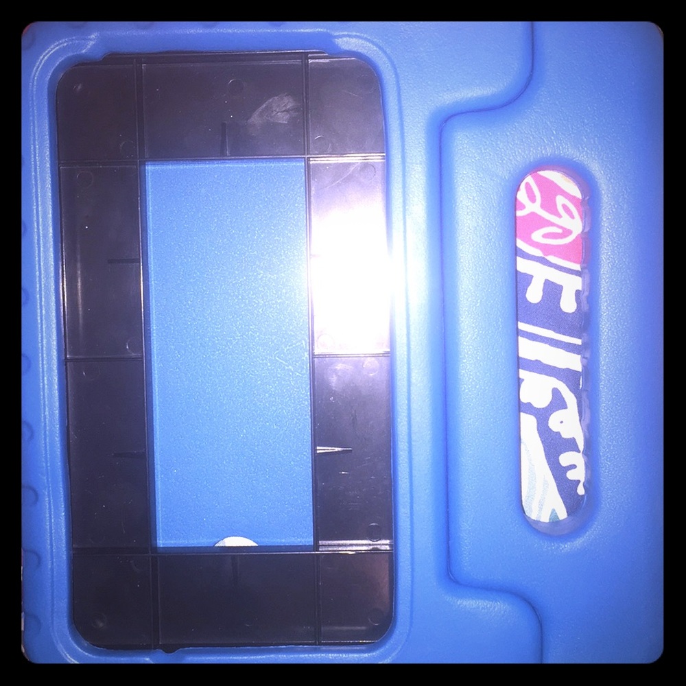 7in tablet case for an Apple tablet